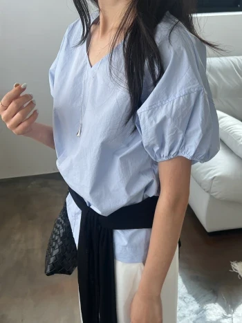 브이넥 밴딩 퍼프 블라우스(일주일소요) 2