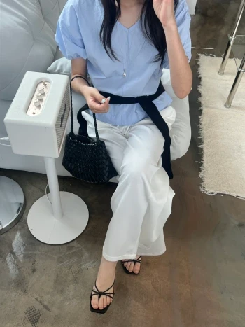 브이넥 밴딩 퍼프 블라우스(일주일소요)
