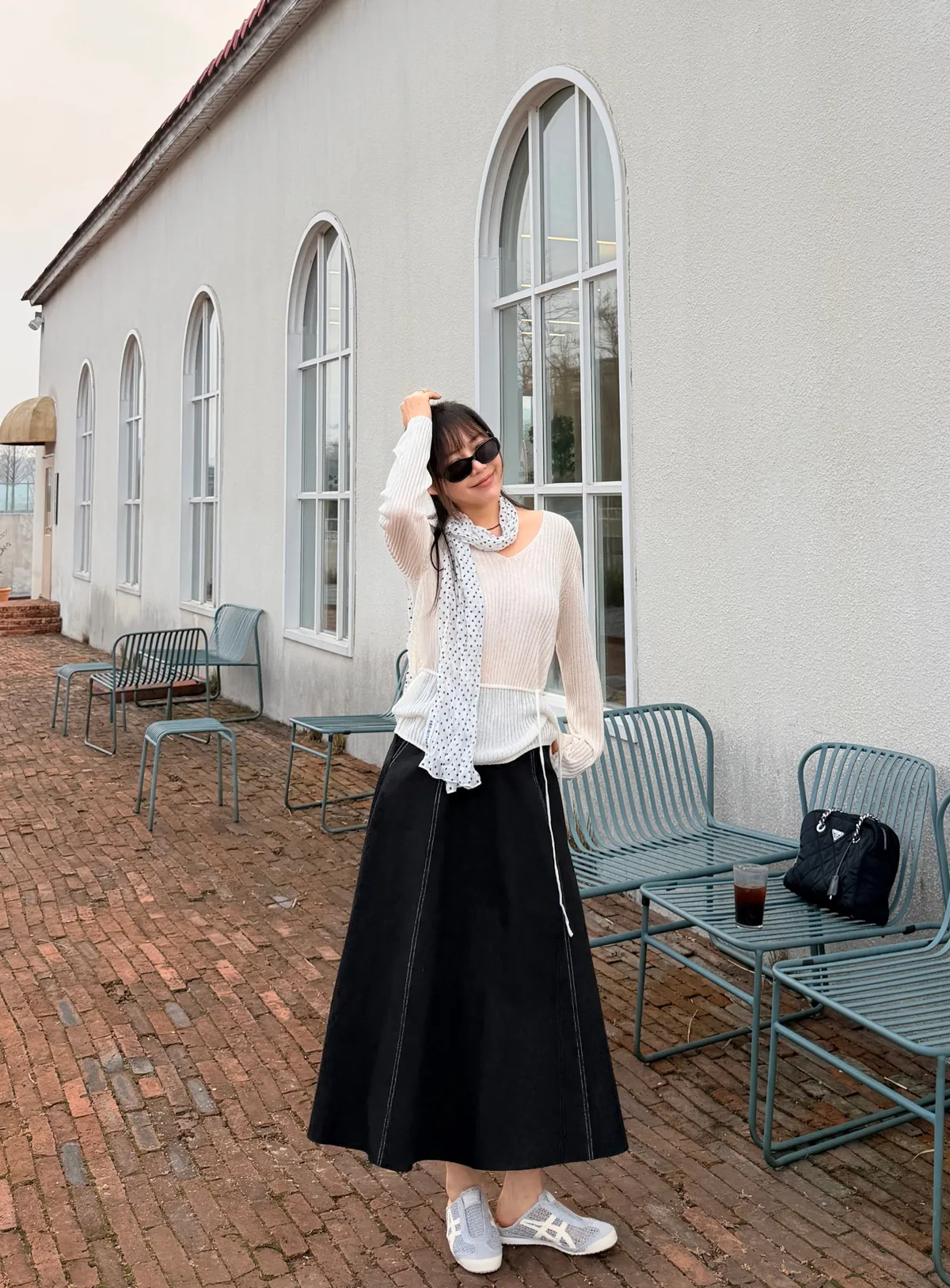 로아 시스루 끈 브이넥 루즈핏 니트 상세 이미지 4