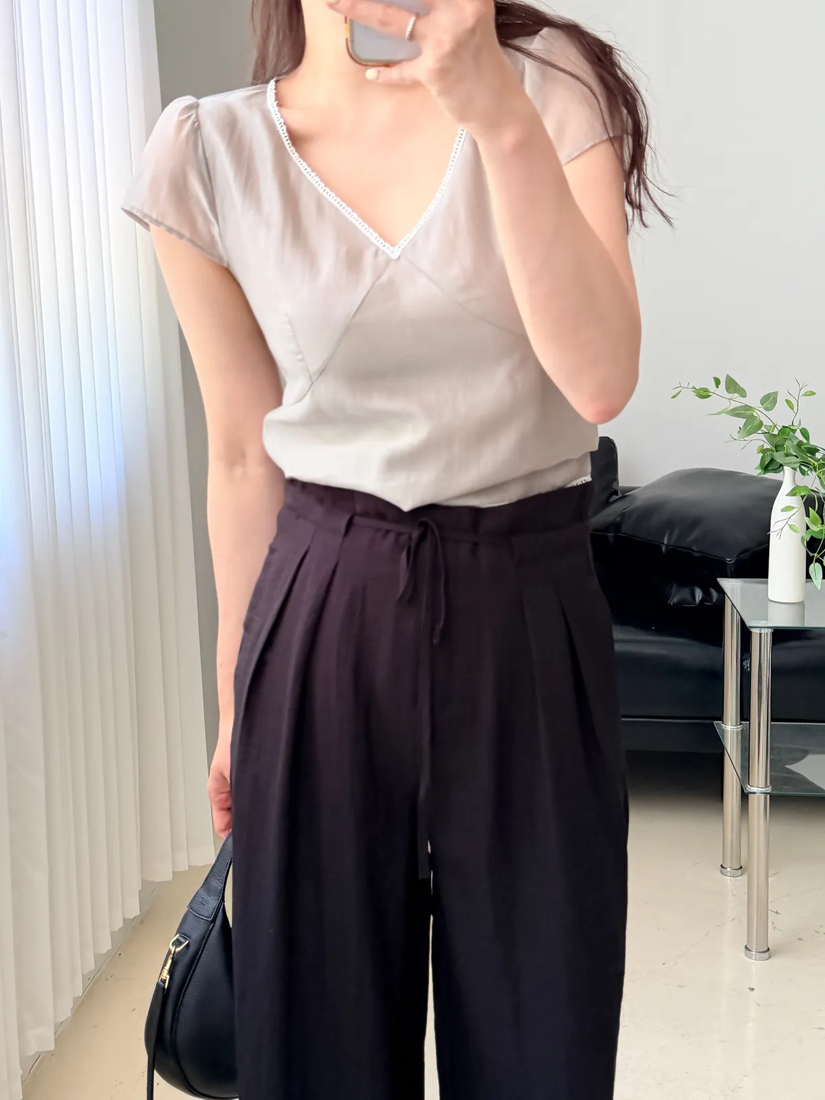 레이스 브이넥 블라우스 상세 이미지 12
