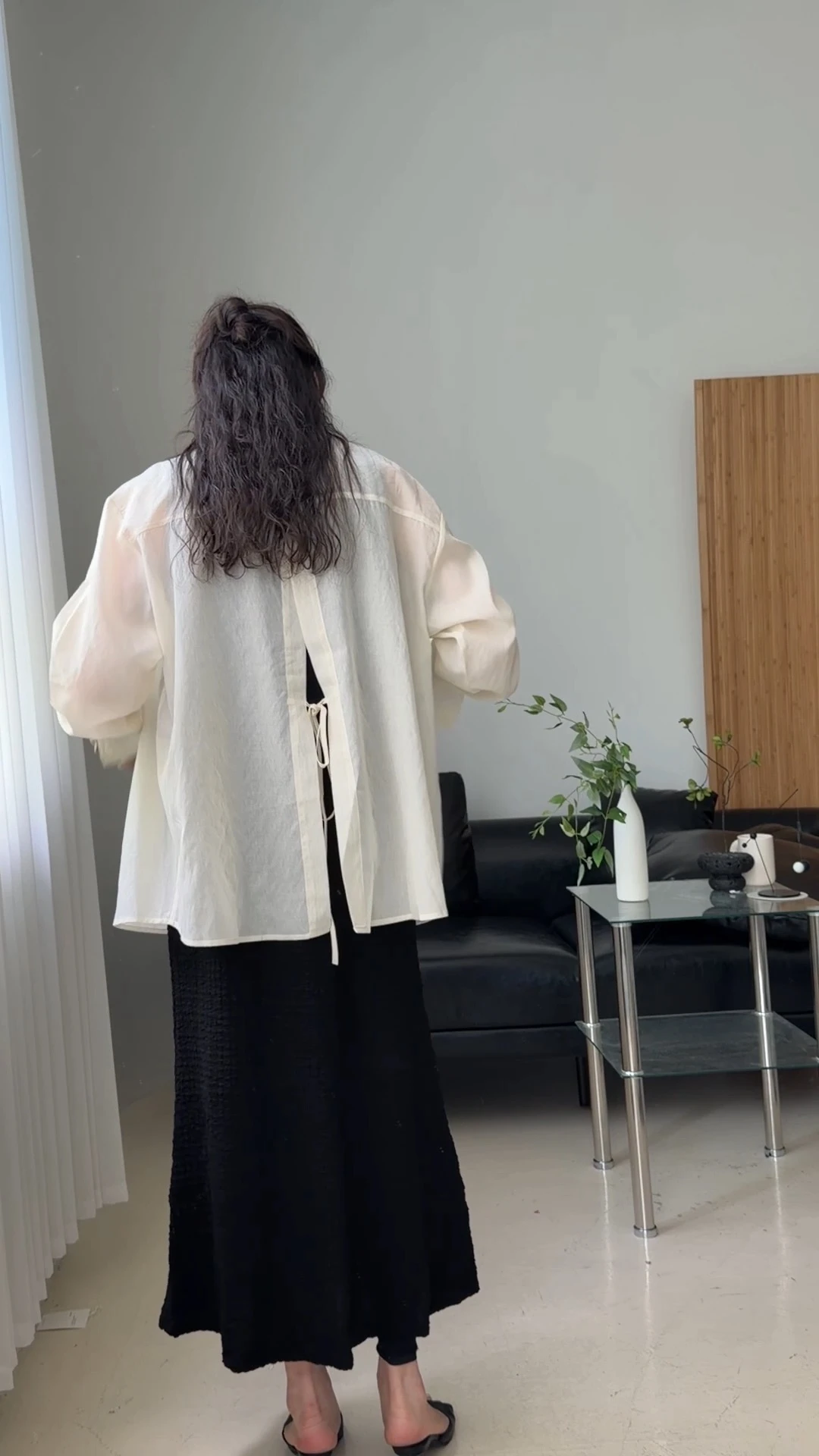 고앤 뒷 트임 리본 셔츠 상세 이미지 24