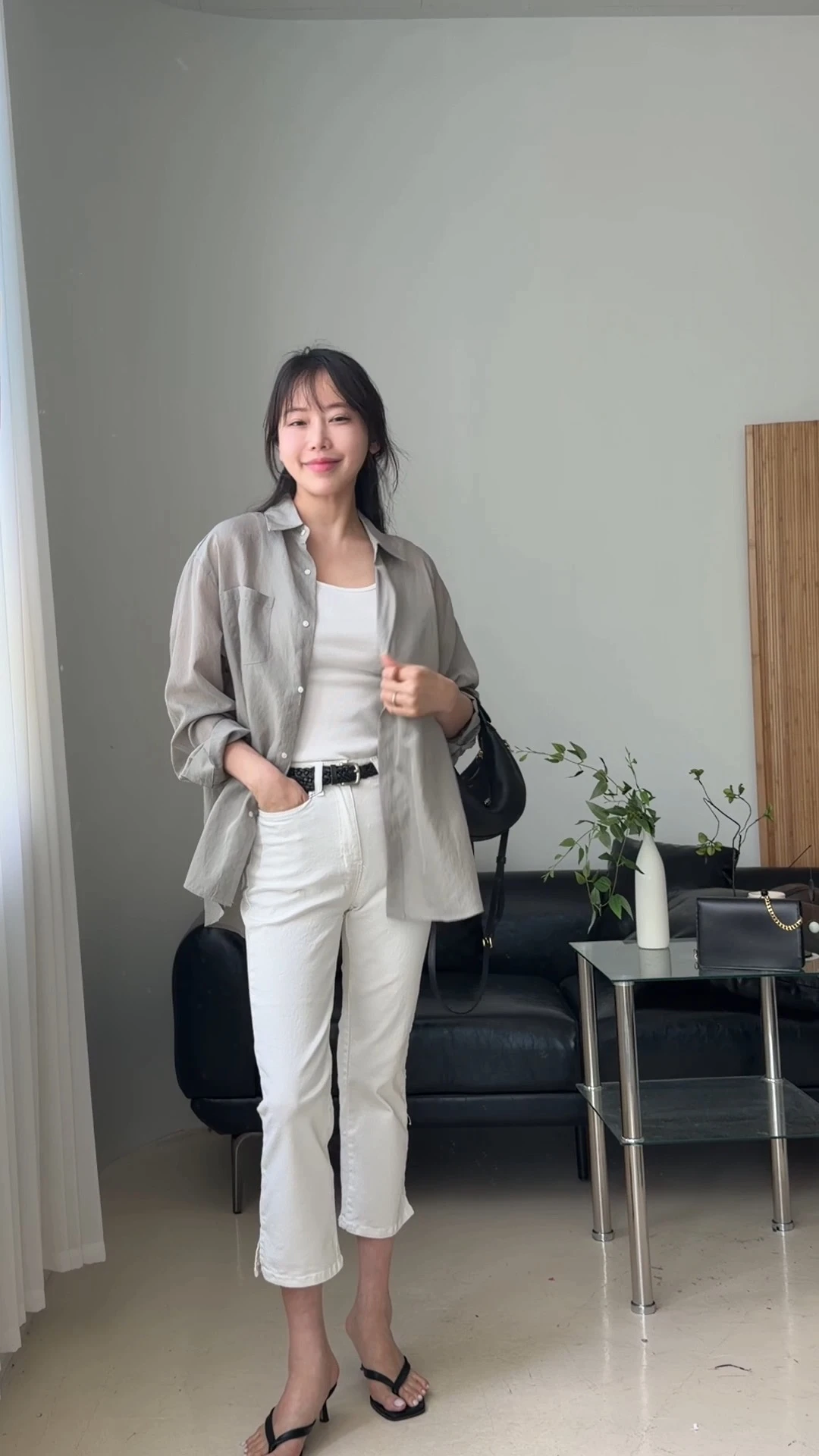 고앤 뒷 트임 리본 셔츠 상세 이미지 35