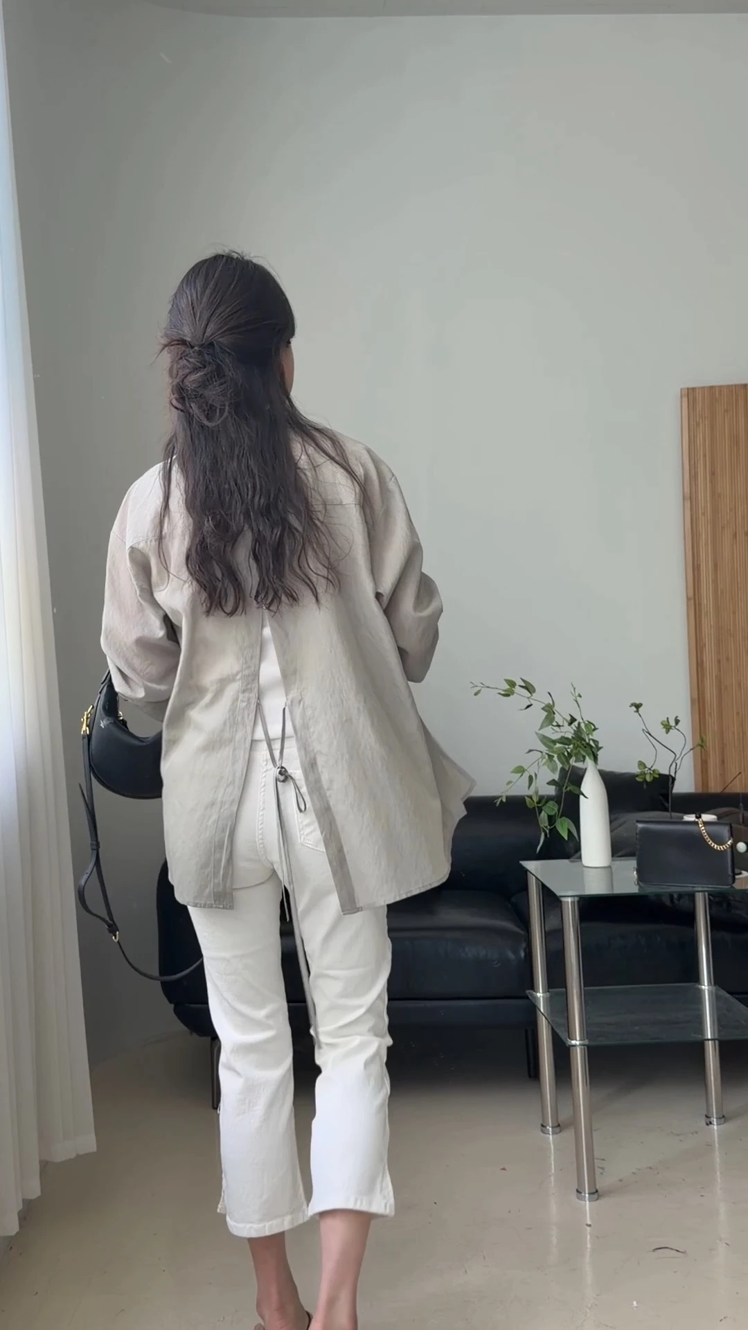 고앤 뒷 트임 리본 셔츠 상세 이미지 36