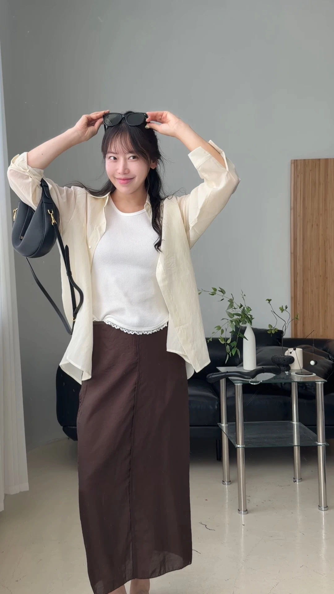 고앤 뒷 트임 리본 셔츠 상세 이미지 3