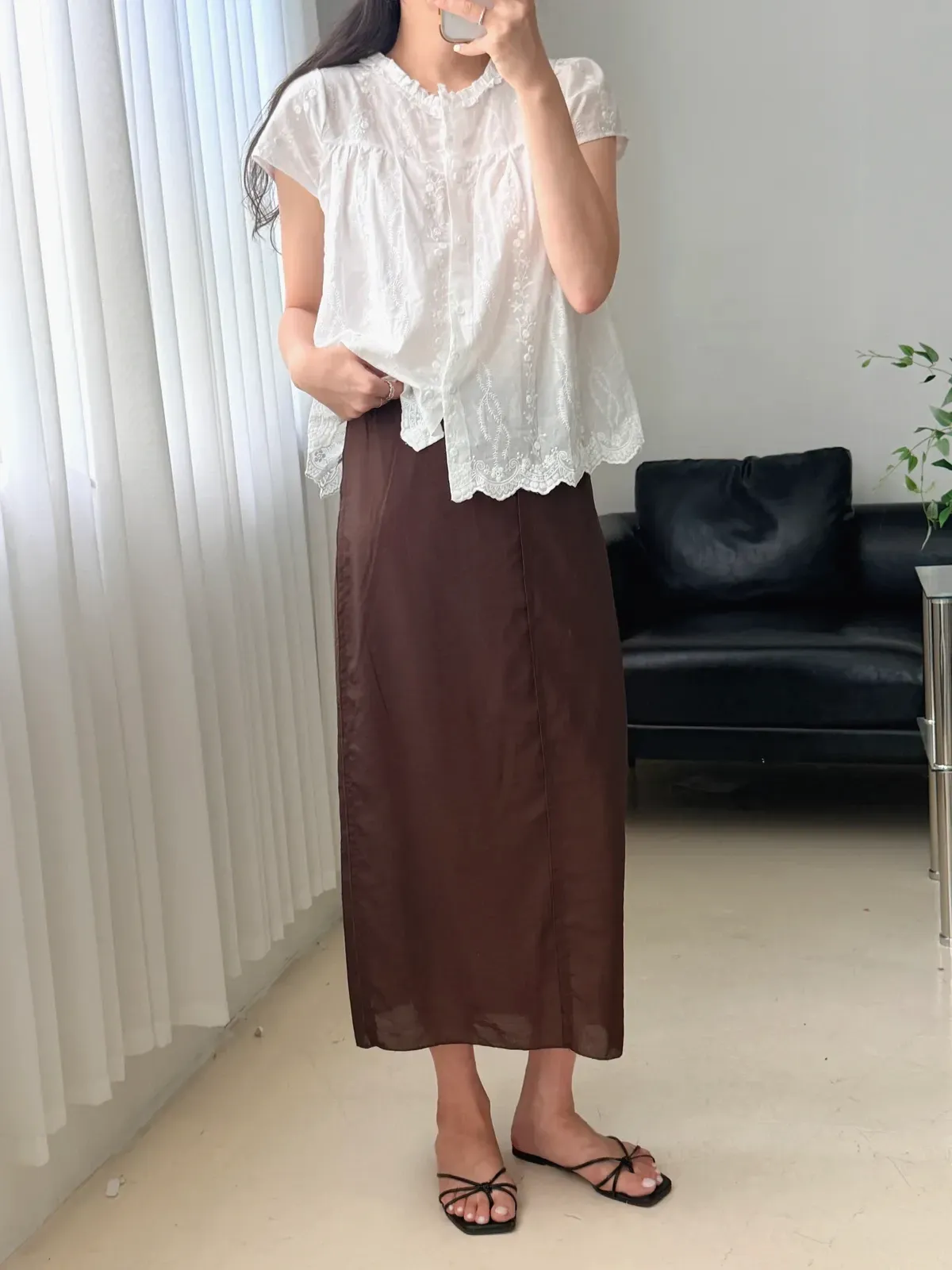자수 펀칭 블라우스  상세 이미지 6