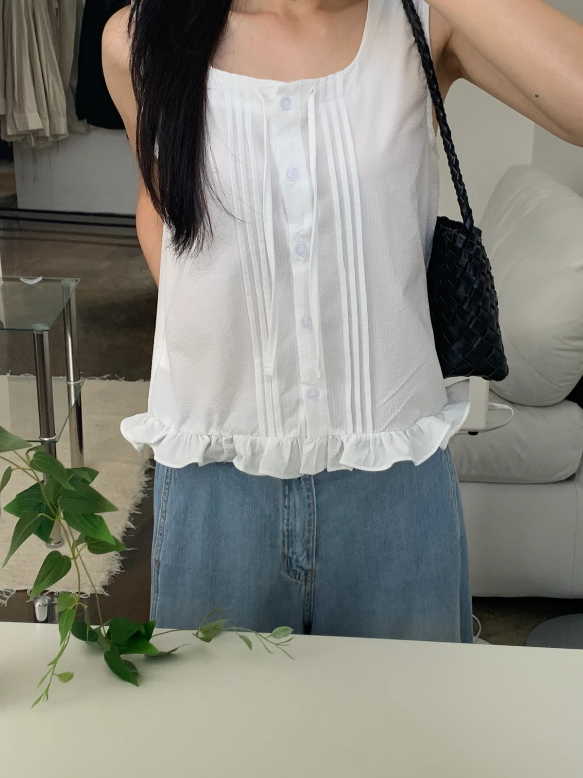 기획 핀턱 나시 프릴 블라우스 상세 이미지 32