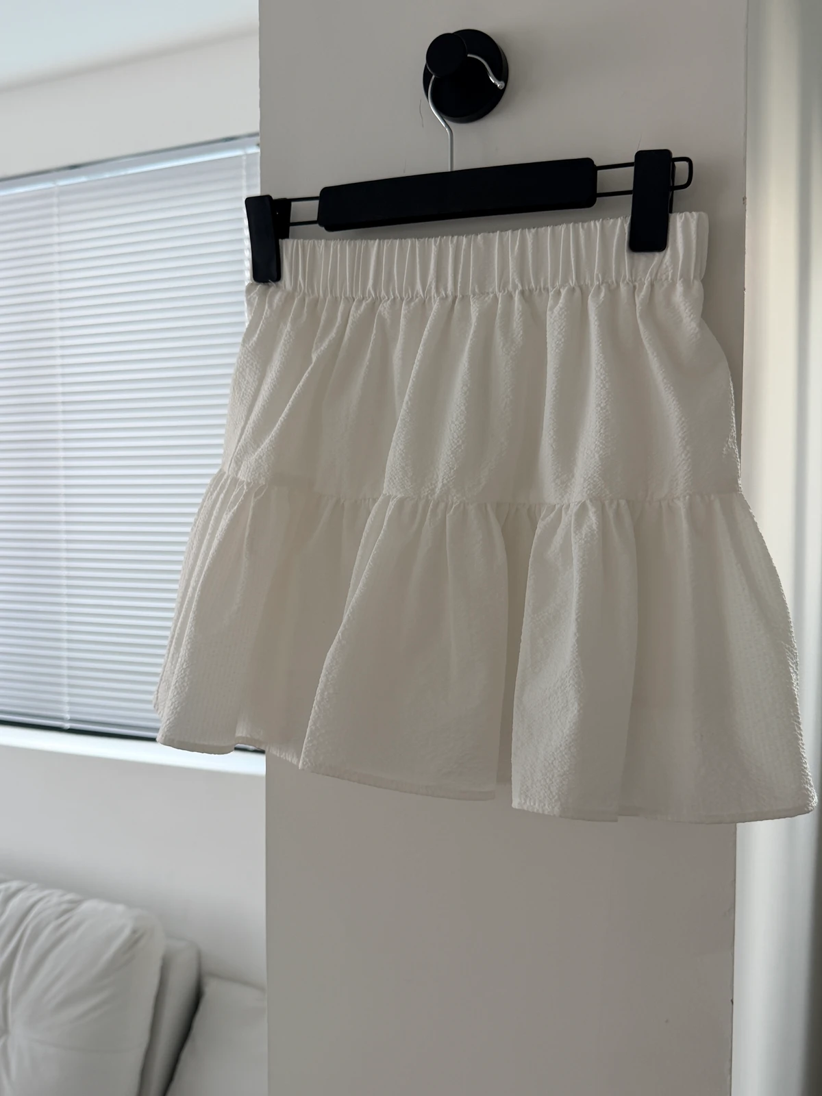 밴딩 프릴 미니 스커트 상세 이미지 37