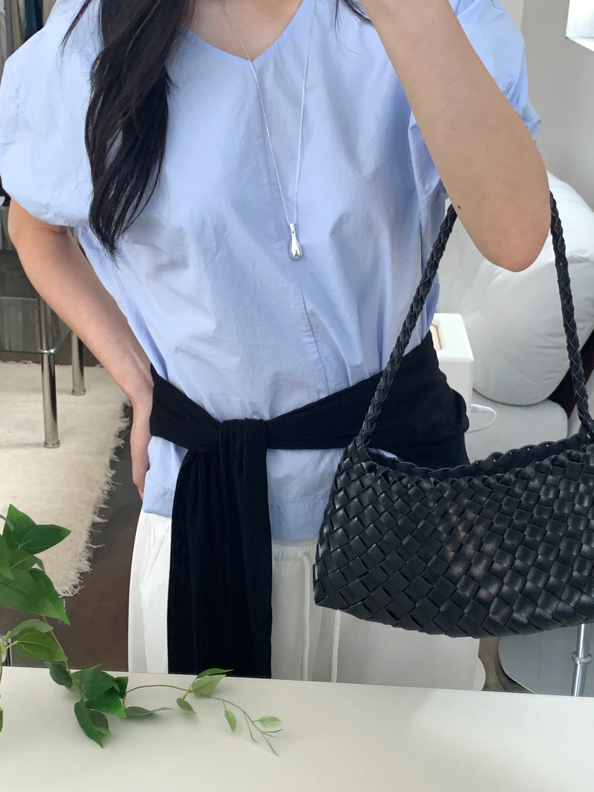 브이넥 밴딩 퍼프 블라우스(일주일소요) 상세 이미지 2