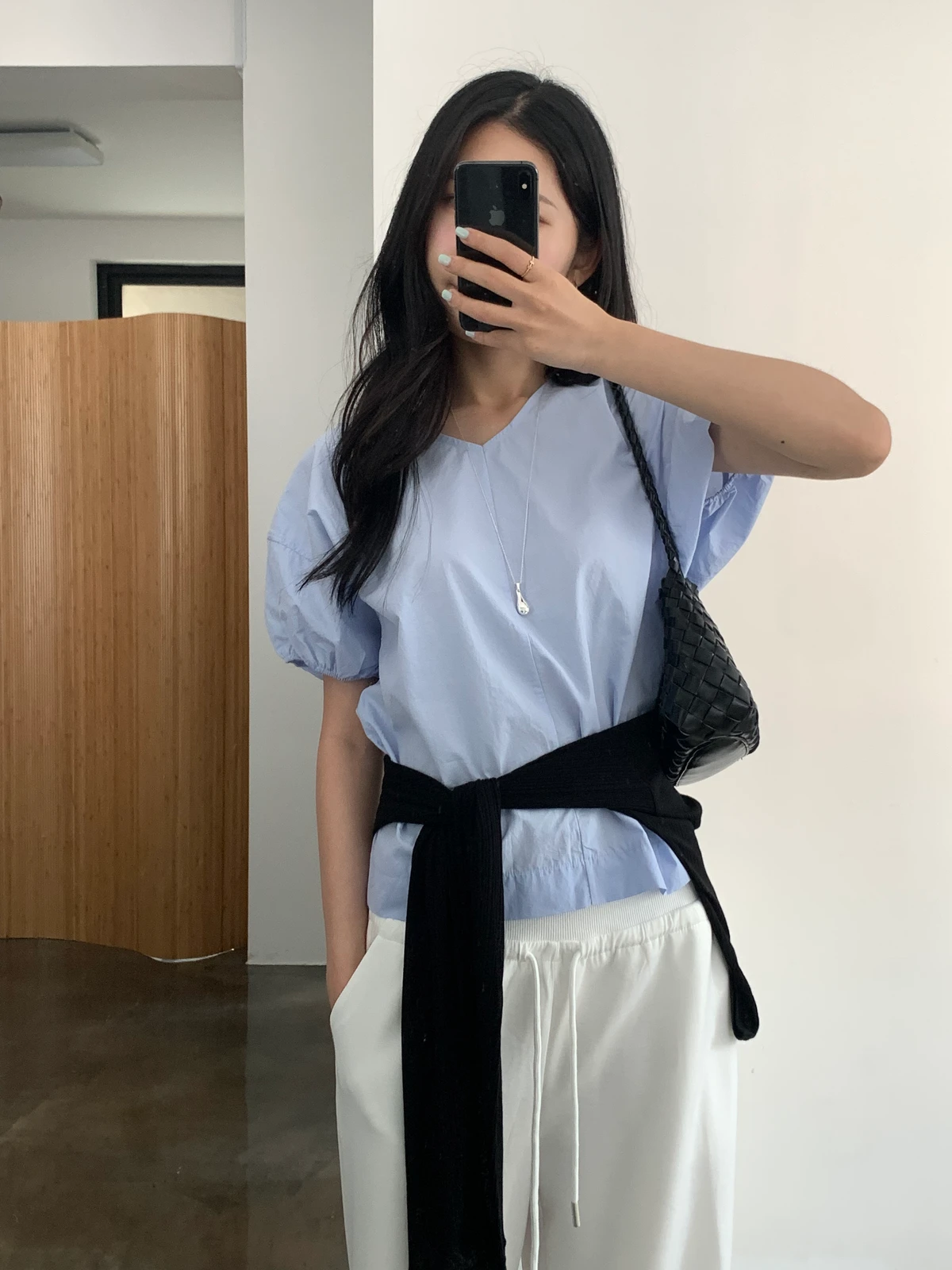 브이넥 밴딩 퍼프 블라우스(일주일소요) 상세 이미지 3
