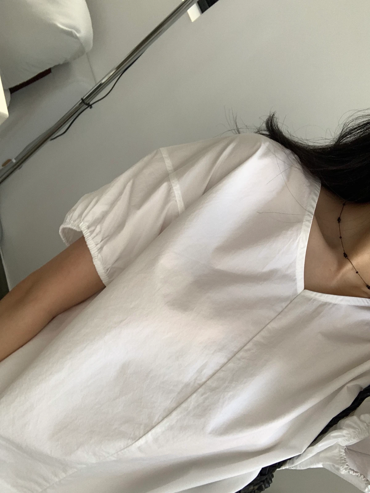 브이넥 밴딩 퍼프 블라우스(일주일소요) 상세 이미지 22