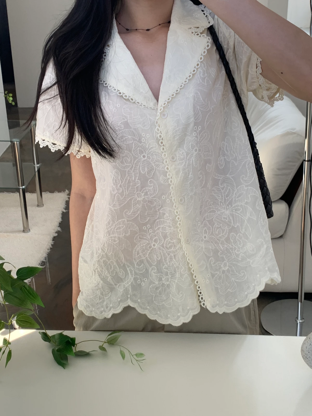 애니 자수 펀칭 셔츠 블라우스  상세 이미지 27