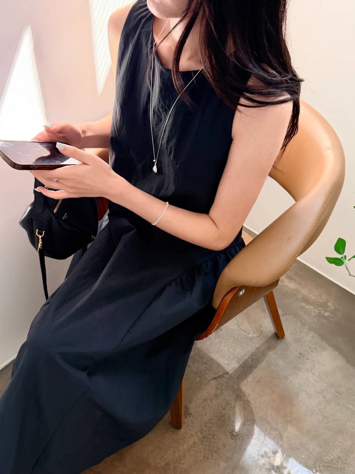 바스락 볼륨 슬리브리스 원피스  상세 이미지 26