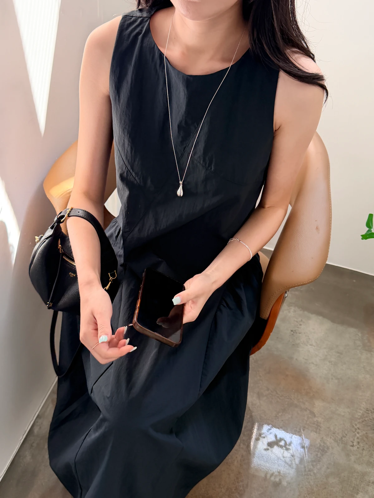 바스락 볼륨 슬리브리스 원피스  상세 이미지 29