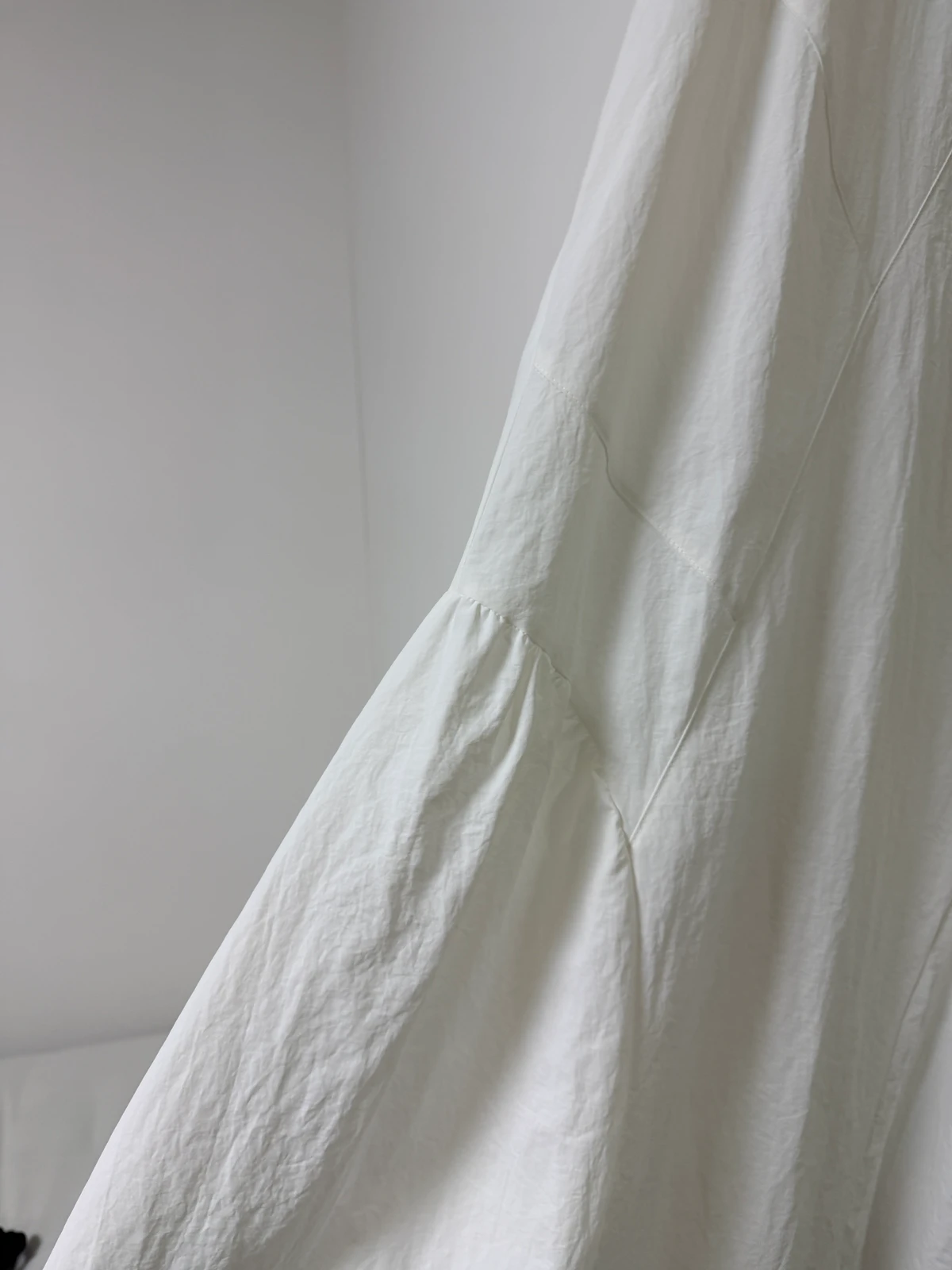 바스락 볼륨 슬리브리스 원피스  상세 이미지 61