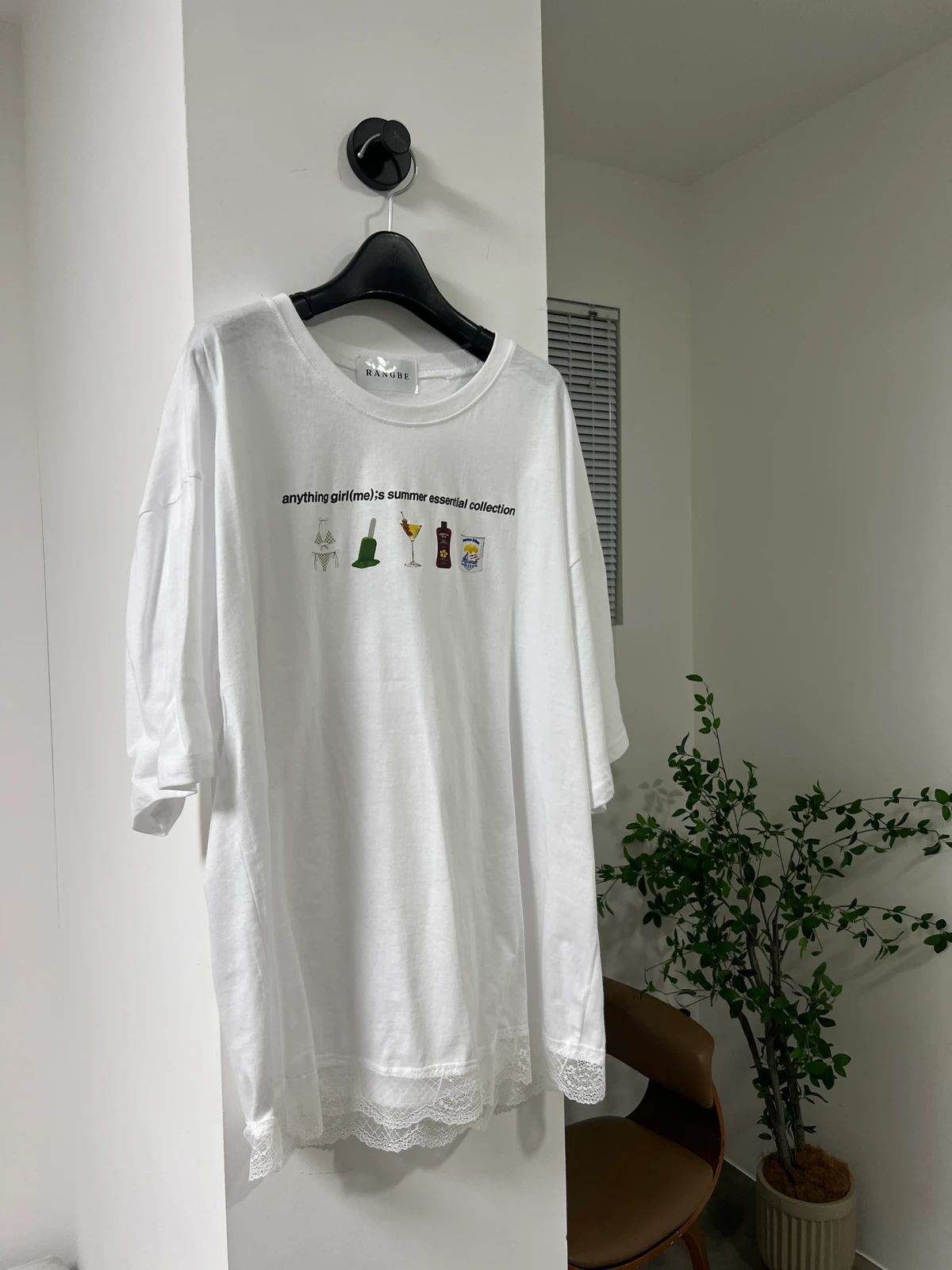 오버핏 밑단 레이스 프린팅 티셔츠 상세 이미지 47