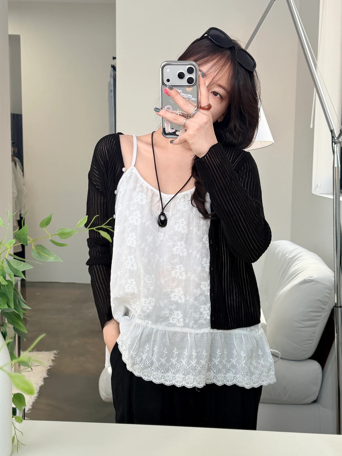 자수 레이스 나시 블라우스 상세 이미지 2