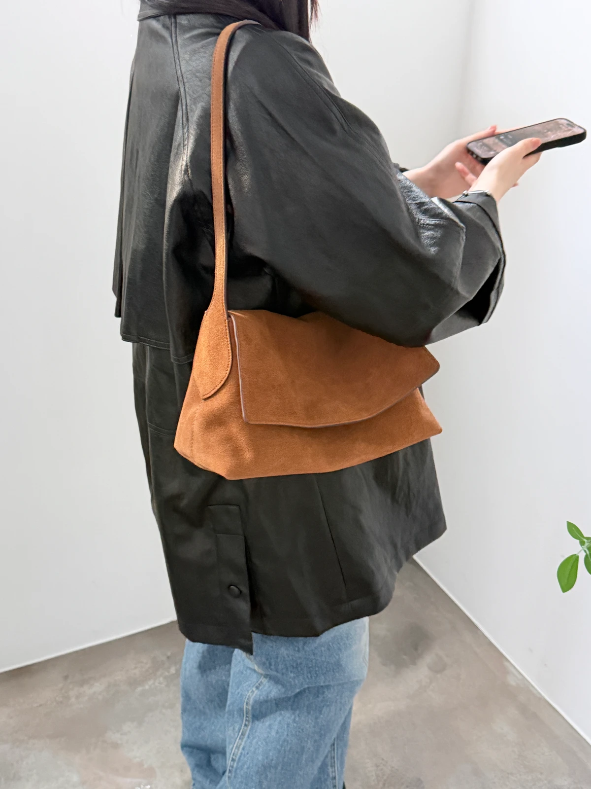 날개 하프 오버핏 레더자켓  상세 이미지 28
