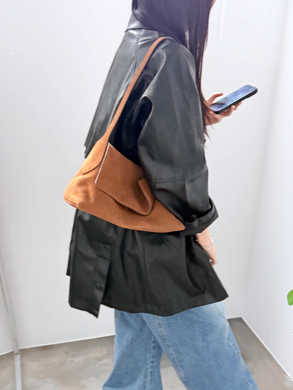 날개 하프 오버핏 레더자켓  상세 이미지 18