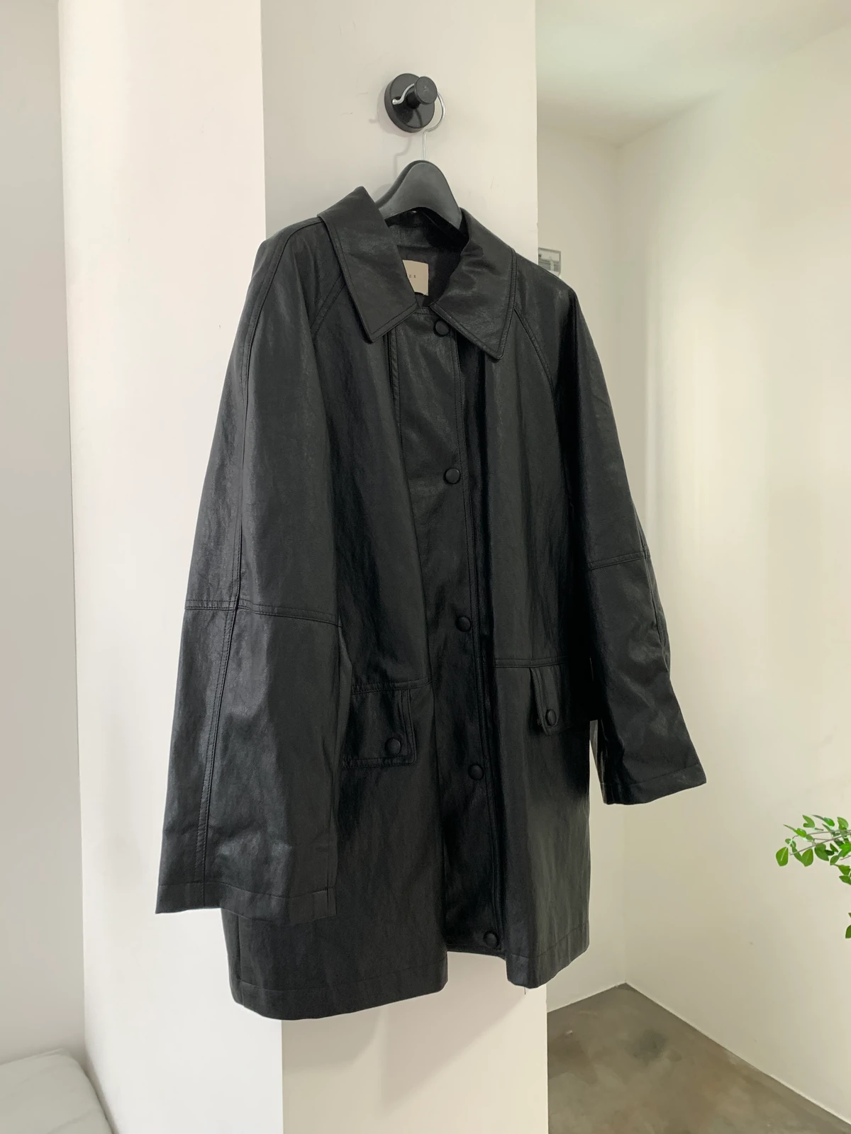 날개 하프 오버핏 레더자켓  상세 이미지 35