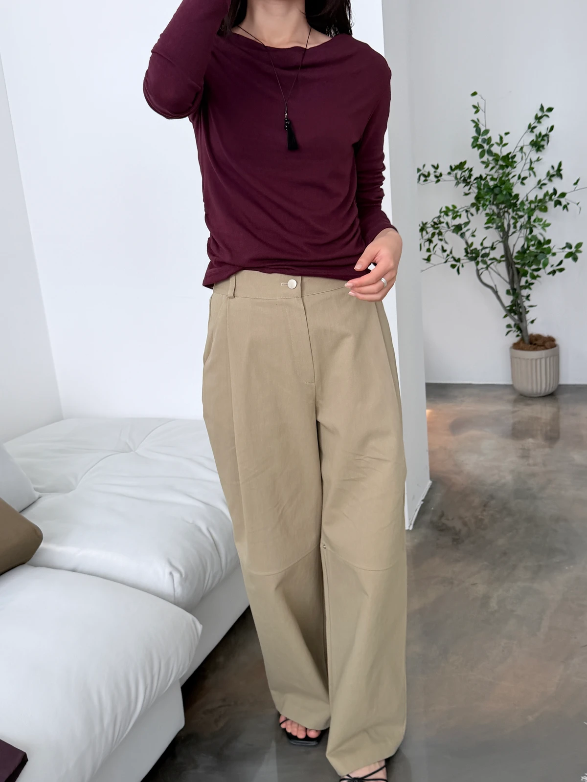 라네 드레이프 티셔츠 상세 이미지 15