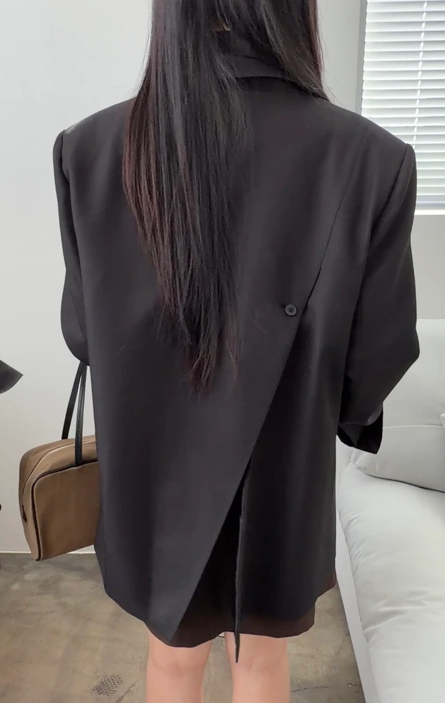백 슬릿 라인 자켓