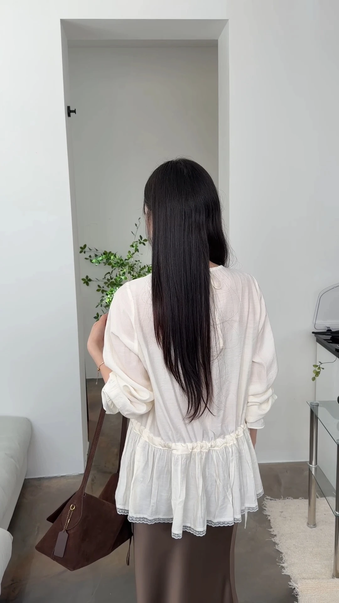 민 프릴 레이스 셔링블라우스 상세 이미지 9