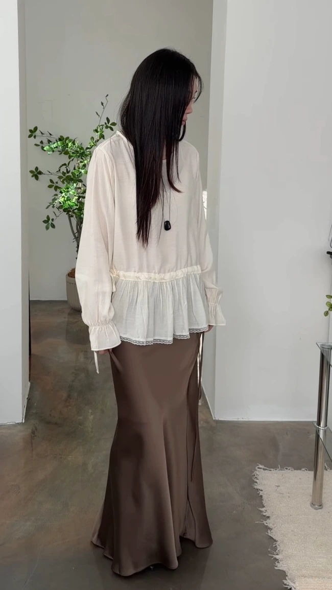 민 프릴 레이스 셔링블라우스 