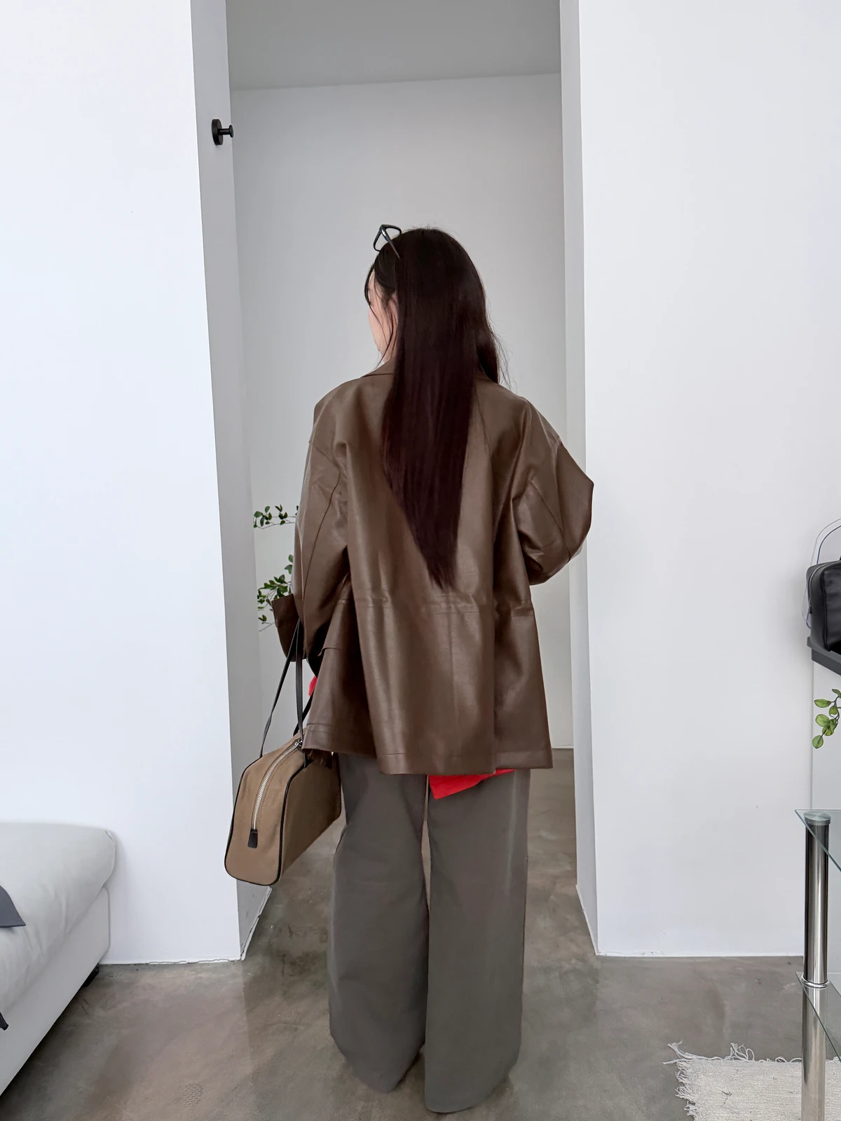 레오 오버핏 레더 자켓 상세 이미지 3