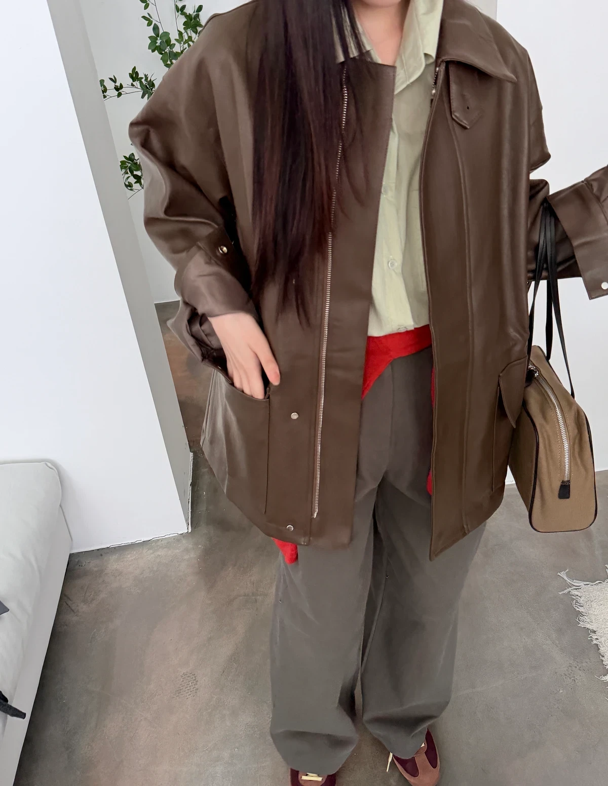 레오 오버핏 레더 자켓 상세 이미지 1