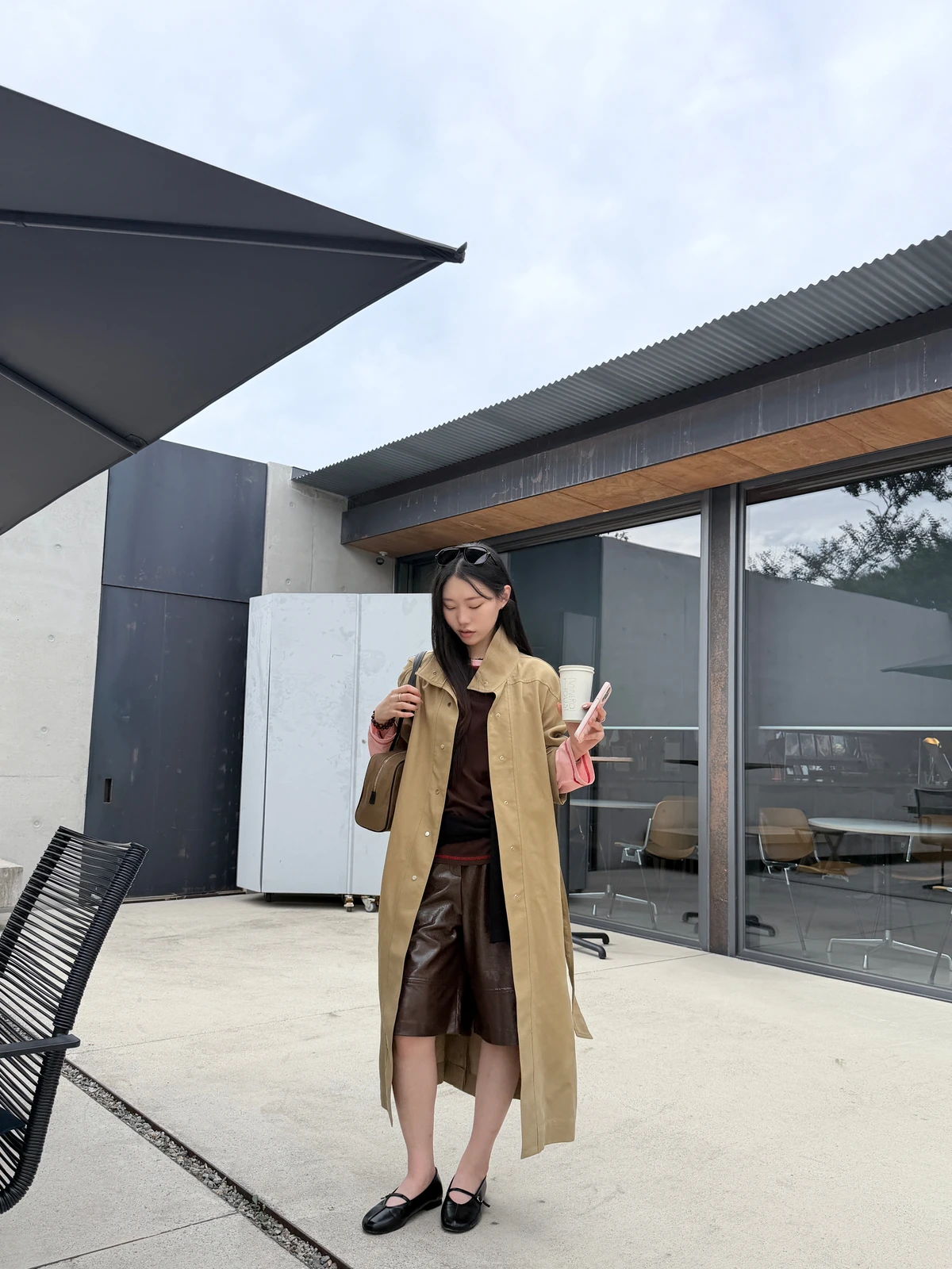 스냅 벨트 트렌치 롱코트 상세 이미지 3