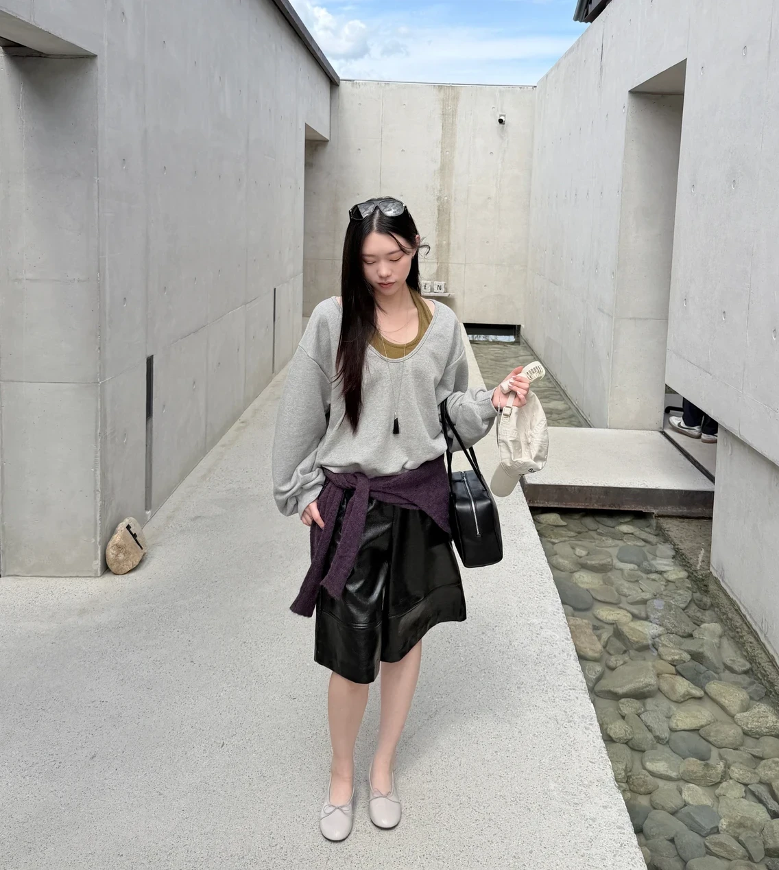 딥 유넥 오버핏 맨투맨 상세 이미지 3