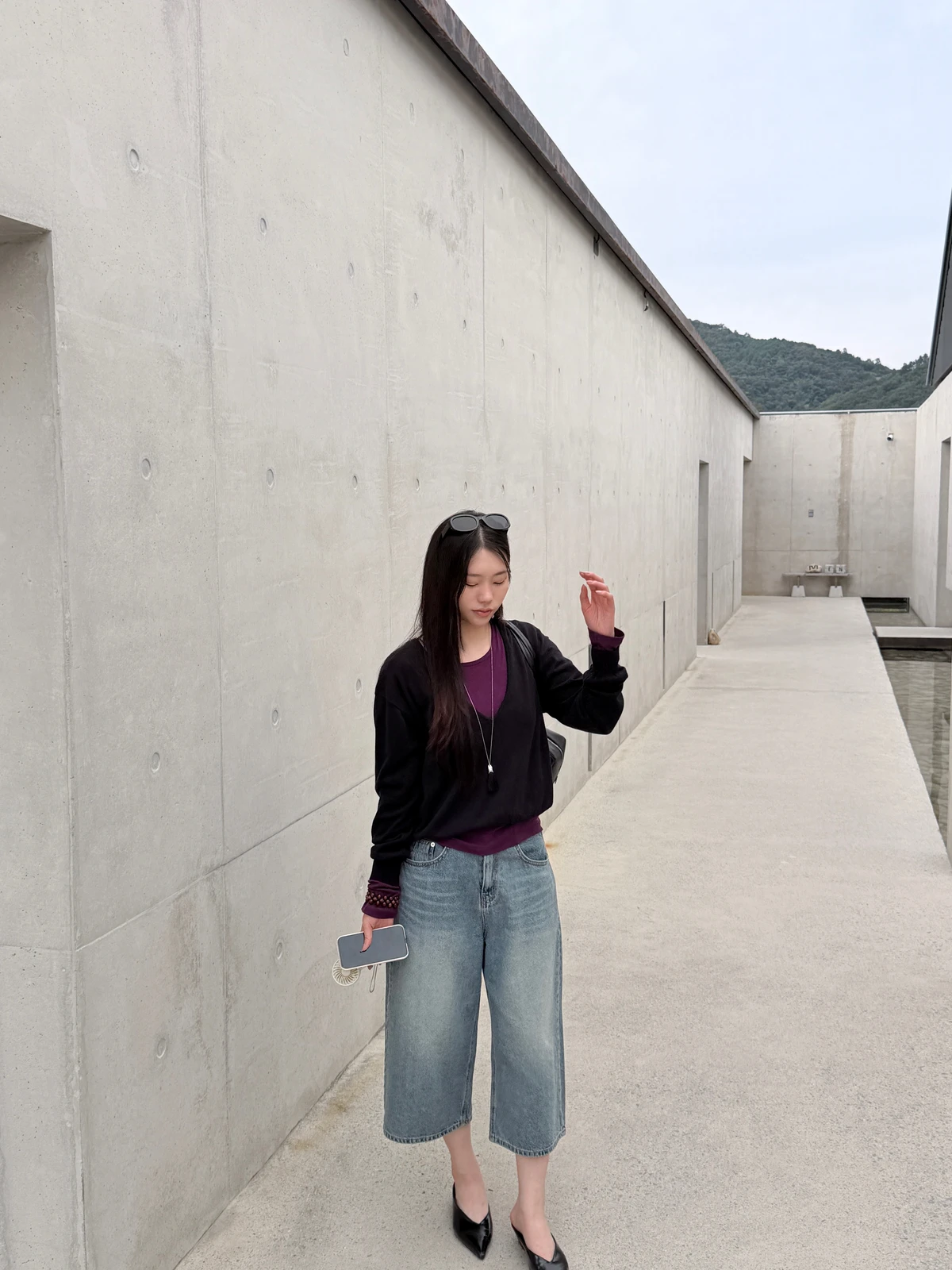 로라 소프트 딥 브이넥니트 상세 이미지 21