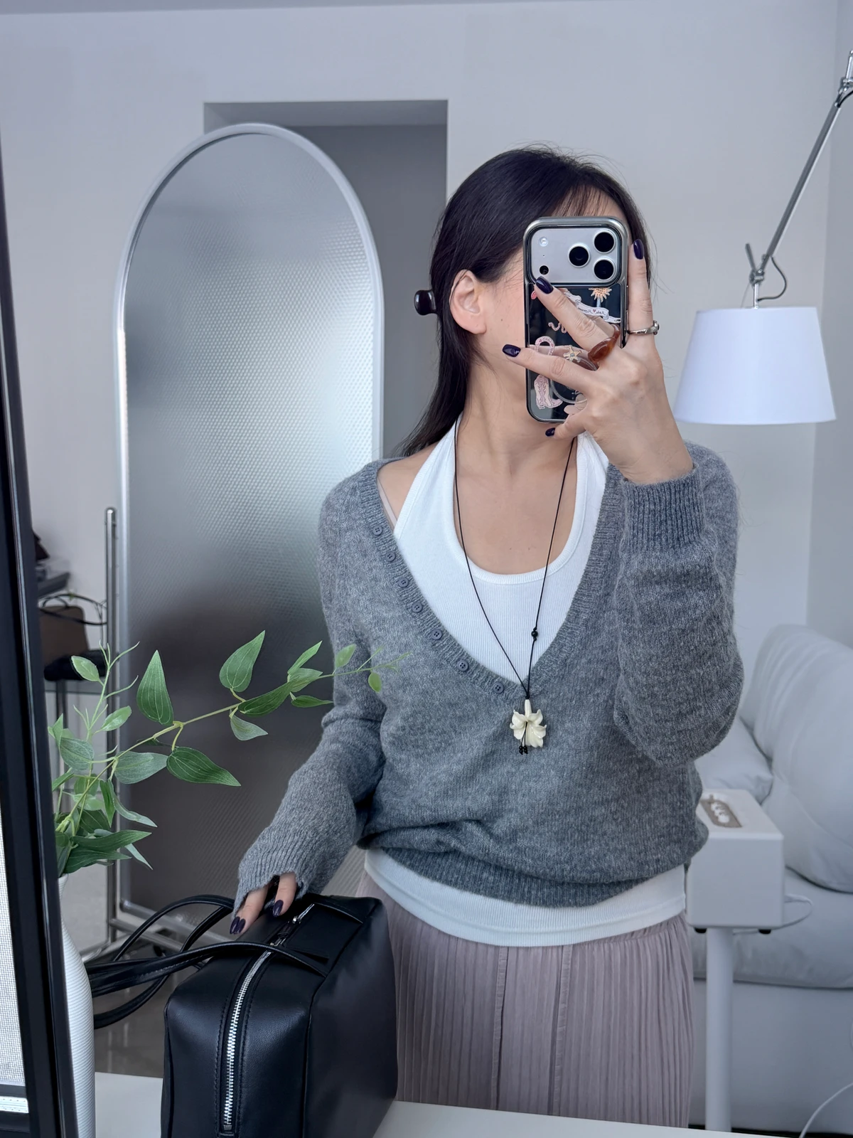 딥 브이 버튼 니트  상세 이미지 10
